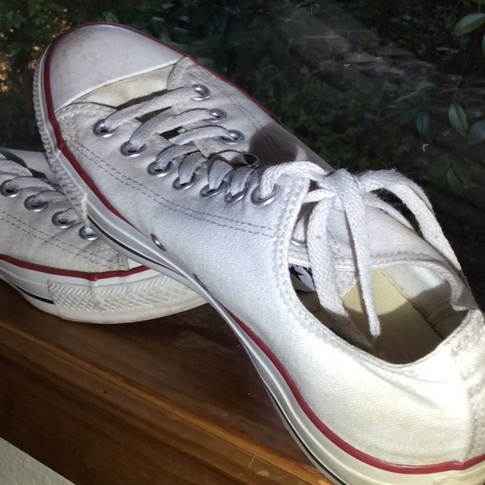 Used White Converses - Picture 4 of 7